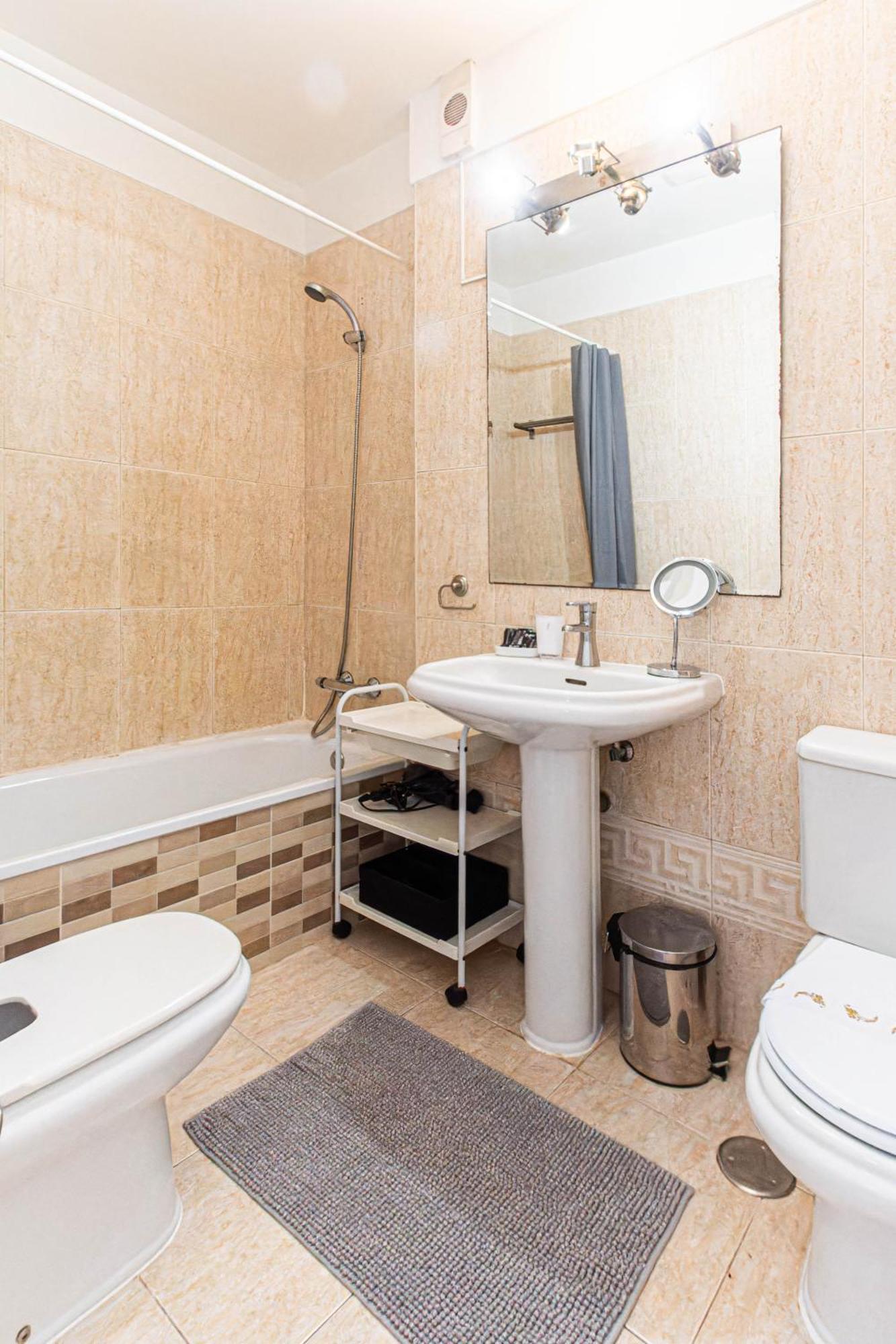 Comodo Y Tranquilo Alojamiento En El Complejo El Navegante Apartment Арона Екстериор снимка